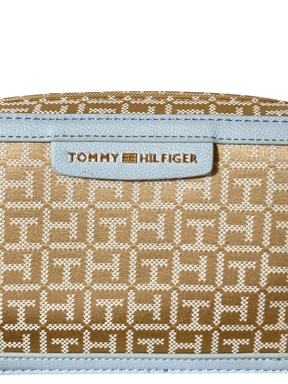Bolsa Tommy Hilfiger Monograma Azul Claro | Crossbody Elegante