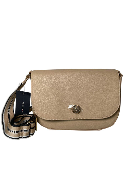 Bolsa Crossbody Tommy Hilfiger Beige – Estilo y Confort Inigualables