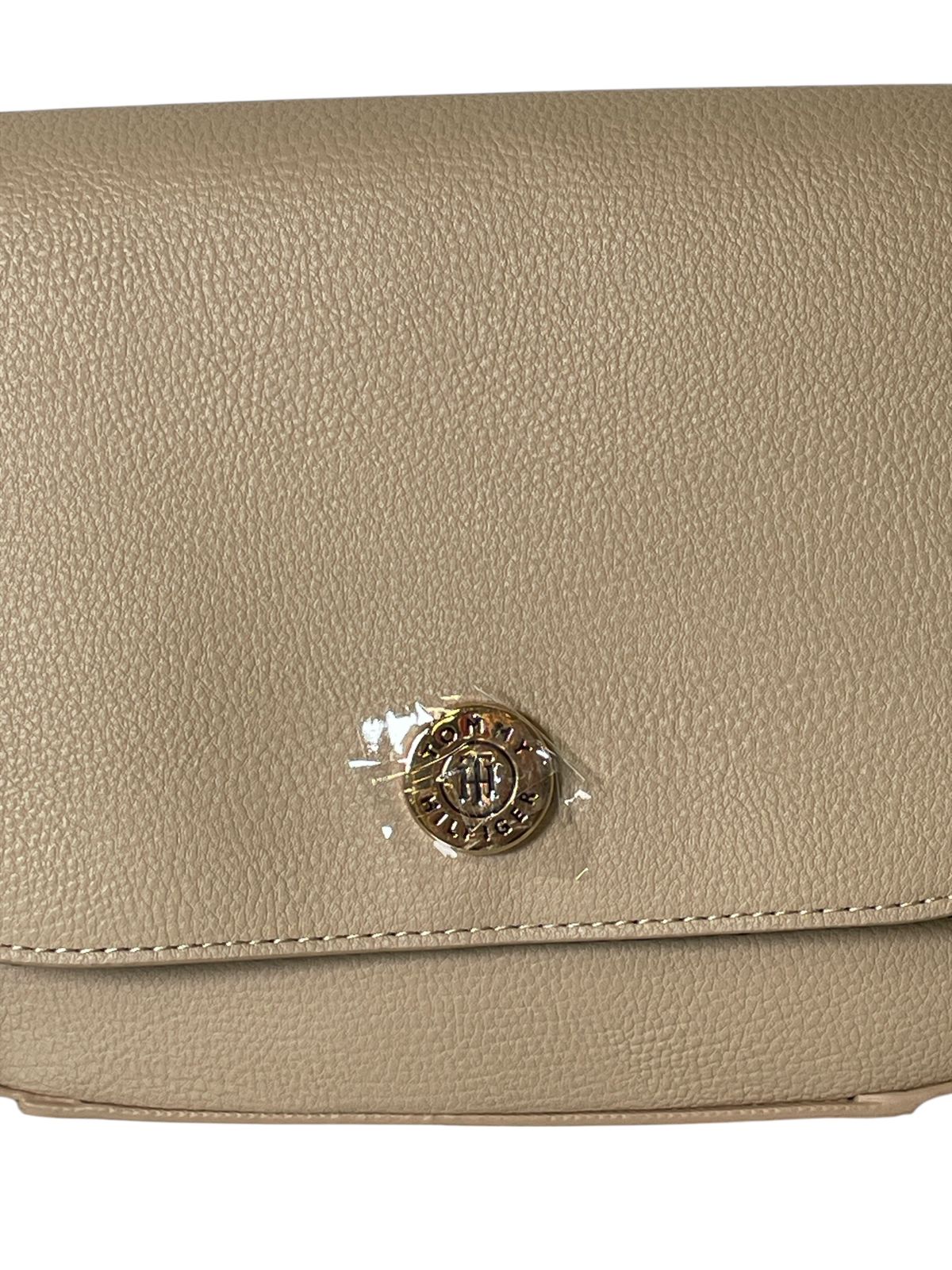 Bolsa Crossbody Tommy Hilfiger Beige – Estilo y Confort Inigualables