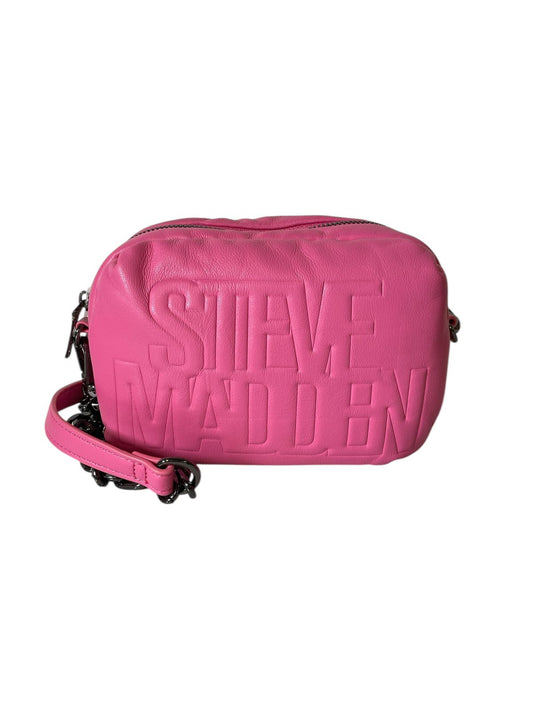 Bolsa tipo cámara rosa Steve Madden | Estilo audaz y compacto para tu día a día