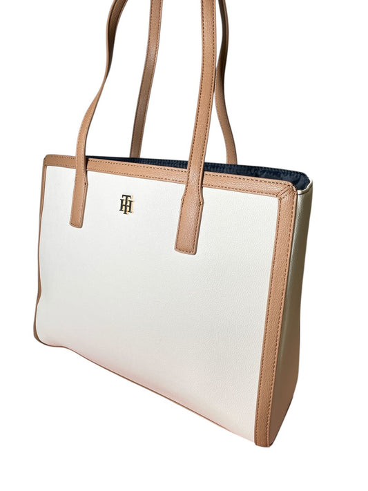 Bolsa tote Tommy Hilfiger blanca con camel | Original y elegante